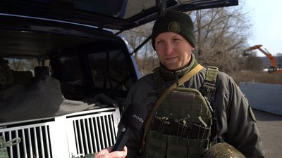 "Всі думають, що якщо собака шукає вибухівку, то вона їсть тротил з кашею": як собаки несуть службу на блокпостах Сум "Всі думають, що якщо собака шукає вибухівку, то вона їсть тротил з кашею": як собаки несуть службу на блокпостах Сум