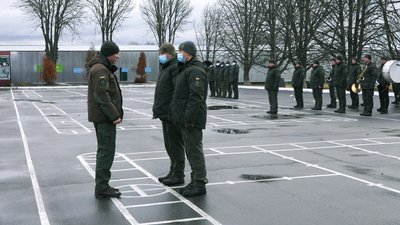 60 строковиків на Вінниччині звільнили з військової служби ЗСУ 60 строковиків на Вінниччині звільнили з військової служби ЗСУ