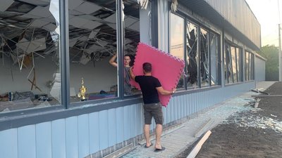 "Тут мали бути діти". Наслідки російської атаки на Миколаївщину