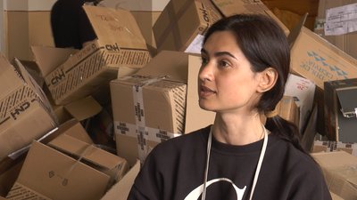 "Готуємо для наших хлопців із любов’ю". Як у Калуші варять борщ для українських бійців на передову "Готуємо для наших хлопців із любов’ю". Як у Калуші варять борщ для українських бійців на передову