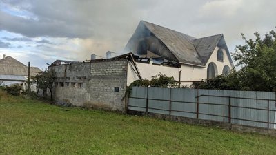 На Закарпатті горить ресторан. Пожежа охопила 300 квадратних метрів На Закарпатті горить ресторан. Пожежа охопила 300 квадратних метрів