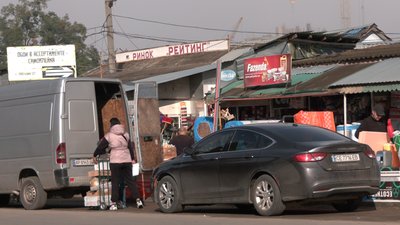 Будівельний ринок на Шухевича в Чернівцях можуть закрити: яка причина