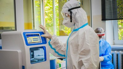 Лабцентр Кіровоградщини отримав нове обладнання для тестування на COVID-19