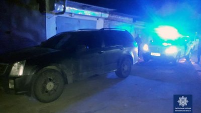 У Житомирі водій "Cadillac" вчинив ДТП та зник з місця події