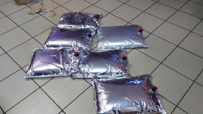 У Миколаєві правоохоронці вилучили контрафактну продукцію У Миколаєві правоохоронці вилучили контрафактну продукцію