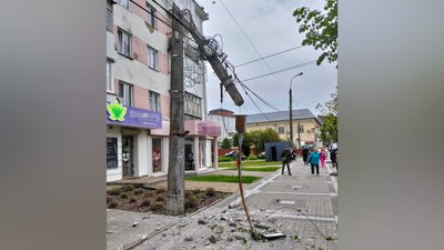 вилиця Винниченка в Луцьку, впала електроопора, Луцьке підприємство електротранспорту