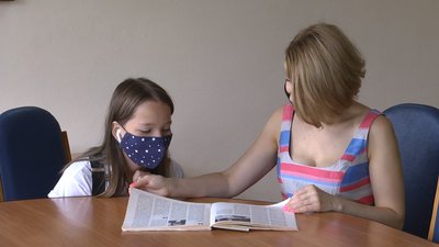 У Житомирі відновила роботу обласна бібліотека імені О.Ольжича У Житомирі відновила роботу обласна бібліотека імені О.Ольжича