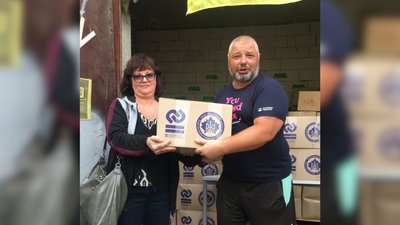 Продукти для переселенців: у Черкасах волонтери роздали понад 600 наборів гуманітарки Продукти для переселенців: у Черкасах волонтери роздали понад 600 наборів гуманітарки