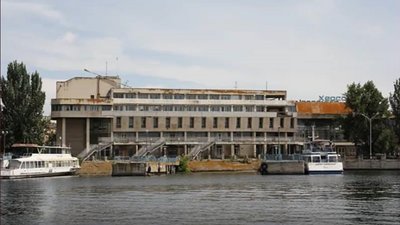 Херсонський модернізм: учасники проєкту досліджують як зберегти пам'ятки архітектури Херсонський модернізм: учасники проєкту досліджують як зберегти пам'ятки архітектури