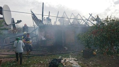 Грався із сірниками: на Чернігівщині під час пожежі загинув 5-річний хлопчик Грався із сірниками: на Чернігівщині під час пожежі загинув 5-річний хлопчик