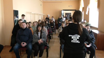 Як учасники БУРу залучають молодь Прикарпаття до волонтерства Як учасники БУРу залучають молодь Прикарпаття до волонтерства