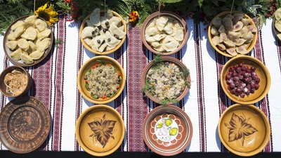 Борщ, вергуни, вареники. Мінкультури підписало маніфест української кухні