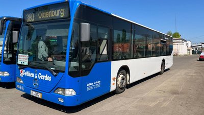 До Миколаєва прибули два автобуси, які придбали німецькі партнери До Миколаєва прибули два автобуси, які придбали німецькі партнери