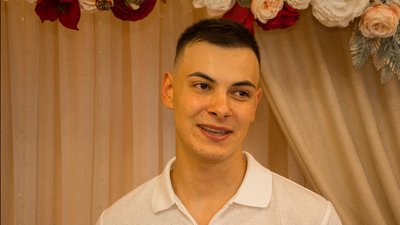 В Одесі дизайнерка безкоштовно створила сукню для нареченої військовго В Одесі дизайнерка безкоштовно створила сукню для нареченої військовго