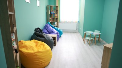 У притулку є дитяча ігрова кімната, лютий-2024. Фото: Хмельницька ОВА
