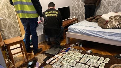 120 мільйонів за наркотики щомісяця: Черкащина потрапила під масштабну спецоперацію 120 мільйонів за наркотики щомісяця: Черкащина потрапила під масштабну спецоперацію
