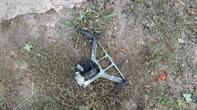 FPV-дрон вдарив по авто енергетиків у Путивльській громаді