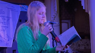 "Херсонщина. Арт-спротив": у Херсоні презентували збірку спогадів про окупацію, звільнення міста та життя переселенців "Херсонщина. Арт-спротив": у Херсоні презентували збірку спогадів про окупацію, звільнення міста та життя переселенців