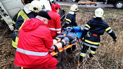 У ДТП на Черкащині отримав травми водій вантажівки У ДТП на Черкащині отримав травми водій вантажівки