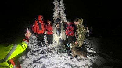 У Карпатах знайшли 40-річного жителя Дніпра, який майже 2 дні блукав засніженими горами у пошуках кордону