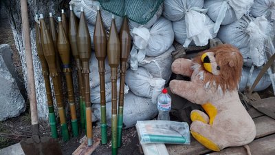 "Перші люди, які принесли на барикаду каструлю супу і термос з чаєм" – історія родини волонтерів у Сумах "Перші люди, які принесли на барикаду каструлю супу і термос з чаєм" – історія родини волонтерів у Сумах