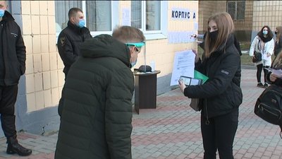 Сумські школярі почали складати пробне ЗНО