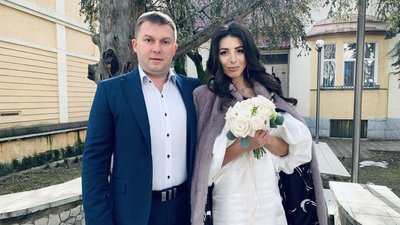 Ужгородці Аліна та Олександр обрали "дзеркальну" дату для весілля Ужгородці Аліна та Олександр обрали "дзеркальну" дату для весілля