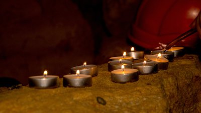 Богослужіння в одеських катакомбах Богослужіння в одеських катакомбах