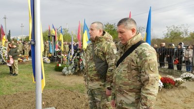 У Чопі відкрили меморіал пам’яті полеглим українським воїнам У Чопі відкрили меморіал пам’яті полеглим українським воїнам