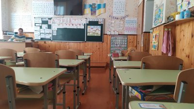 У Покровську з понеділка школи переходять на дистанційне навчання, дитячі садочки не працюватимуть