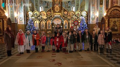 У Покровському соборі вихованці недільних шкіл показали вертеп У Покровському соборі вихованці недільних шкіл показали вертеп