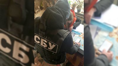 На Чернігівщині судитимуть жінку, яка через Інтернет підтримувала дії Росії та прославляла російських військових На Чернігівщині судитимуть жінку, яка через Інтернет підтримувала дії Росії та прославляла російських військових