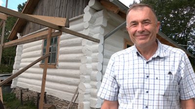 У Верхові подружжя лікарів відновлює хату 1913 року та створює музей