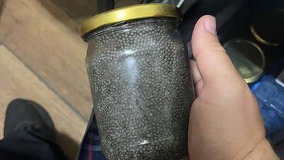 В "Устилузі" у волинянина вилучили 20 банок чорної ікри