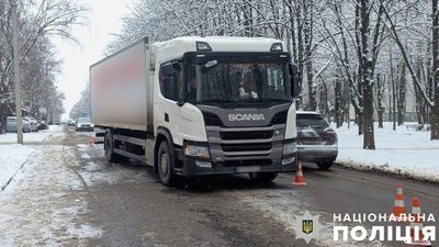 Судитимуть чоловіка, якого обвинувачують у нападі на військового ТЦК та наїзді вантажівкою