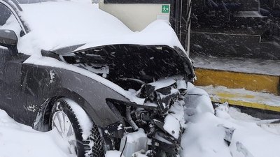 У Кропивницькому зіштовхнулися дві легкові машини та тролейбус, є травмований У Кропивницькому зіштовхнулися дві легкові машини та тролейбус, є травмований