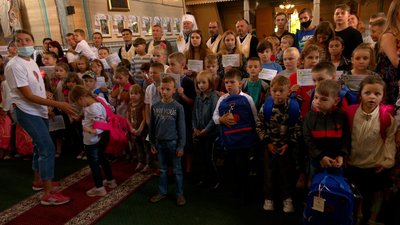 Благодійний фонд "Карітас Івано-Франківськ УГКЦ" провів щорічну акцію "Перший портфелик" Благодійний фонд "Карітас Івано-Франківськ УГКЦ" провів щорічну акцію "Перший портфелик"