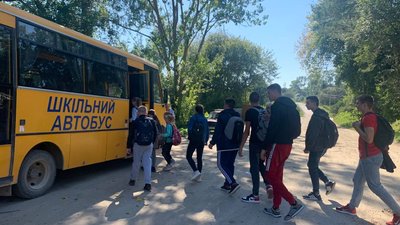 На Тернопільщині батьки школярів судяться з міськрадою: діти другий тиждень не ходять на навчання На Тернопільщині батьки школярів судяться з міськрадою: діти другий тиждень не ходять на навчання