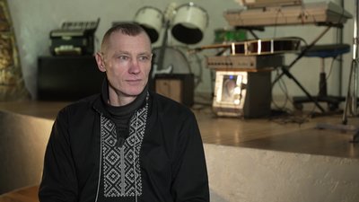 У в'язниці на Рівненщині пише пісні: Дмитро Семчук розповів історію свого життя