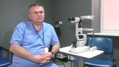 В Івано-Франківську офтальмолог із Сєвєродонецька оперує пацієнтів з вадами зору