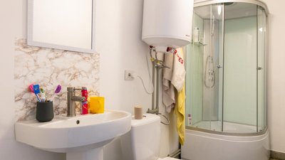 Американський архітектор зробив ремонт у будинку для сім’ї ВПО на Хмельниччині Американський архітектор зробив ремонт у будинку для сім’ї ВПО на Хмельниччині