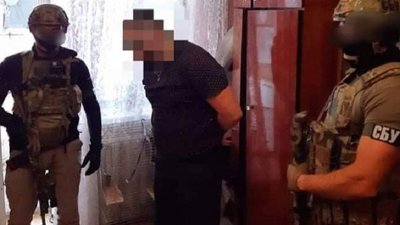 СБУ затримала експоліцейського, підозрюваного у підпалі авто львівської журналістки