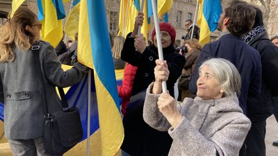 "Це в них поклик серця". Художник Віктор Орлі про французів, які допомагають Україні