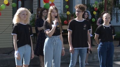 "Вирушаємо у нову дорогу": навчання у школах Полтавщини завершили 6 788 одинадцятикласників "Вирушаємо у нову дорогу": навчання у школах Полтавщини завершили 6 788 одинадцятикласників