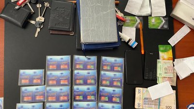 На Житомирщині викрили на корупції двох посадовців поліції: вимагали хабарі від фермерів
