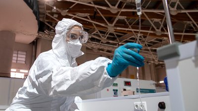 За добу коронавірус виявили у 30 жителів області, 55 хворих одужали та одна людина померла