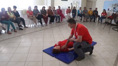 На Сумщині провели двогодинний курс з надання першої допомоги На Сумщині провели двогодинний курс з надання першої допомоги