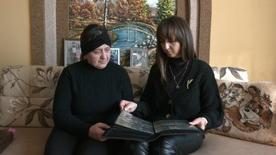Уляна та Аліна Фертшей Уляна та Аліна Фертшей
