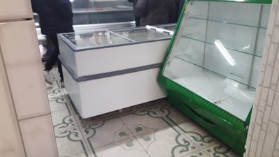У Херсоні кілометрові черги за хлібом та ліками, магазини пусті, банкомати не працюють У Херсоні кілометрові черги за хлібом та ліками, магазини пусті, банкомати не працюють