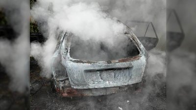 Знищений автомобіль внаслідок атаки РФ по Семенівці на Чернігівщині 10 липня 2026 року